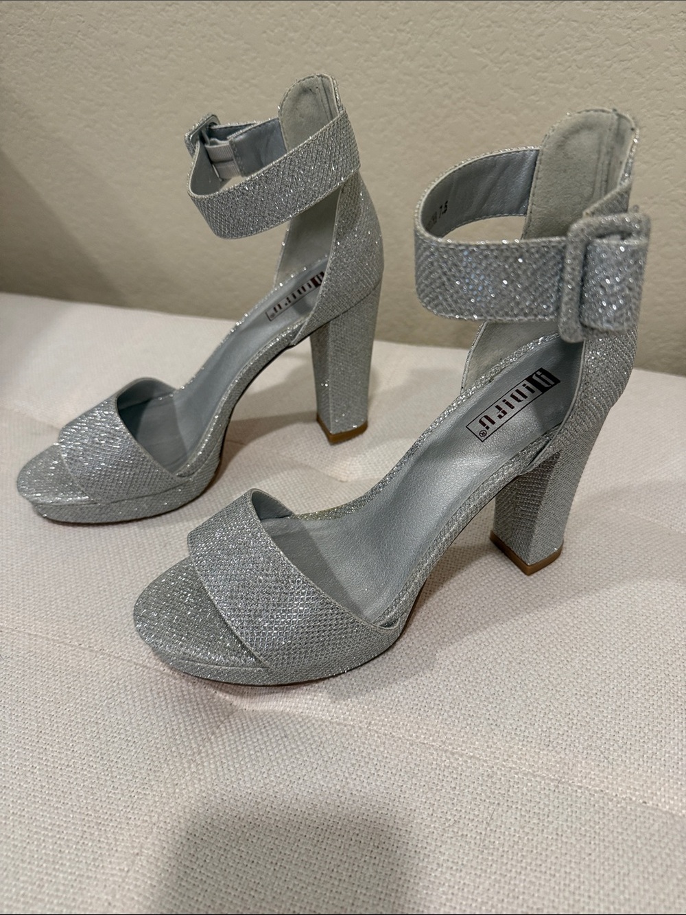 Blingy Silver Block Heel Ankle Strap Sandals - Unbranded